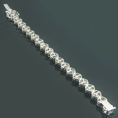 14K White Gold Cluster Designer Diamond Bracelet 15.40ct 4 14K White Gold Cluster Designer Diamond Bracelet 15.40ct - Image 2