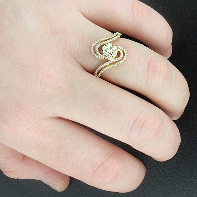 14K Yellow Gold Diamond Cluster Ring 0.56ct 5 14K Yellow Gold Diamond Cluster Ring 0.56ct - Image 3