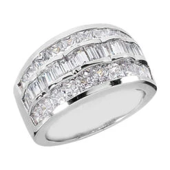 18K White Gold Ladies Diamond Ring 3.72ct
