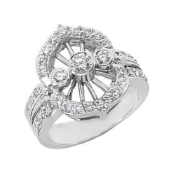 18K White Gold Right Hand Ladies Diamond Ring 0.80ct