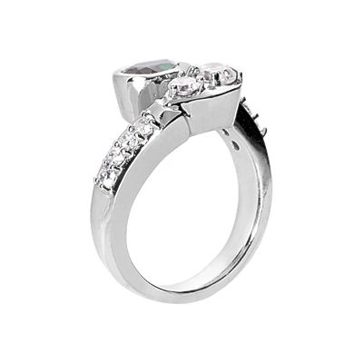 Designer Diamond And Emerald Ring 14K White Gold 0.68ctd 0.75cte 5 Designer Diamond And Emerald Ring 14K White Gold 0.68ctd 0.75cte - Image 3