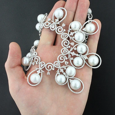 18K White Gold Luccello Pearl Necklace With Diamonds 17.96ct 6 18K White Gold Luccello Pearl Necklace With Diamonds 17.96ct - Image 4