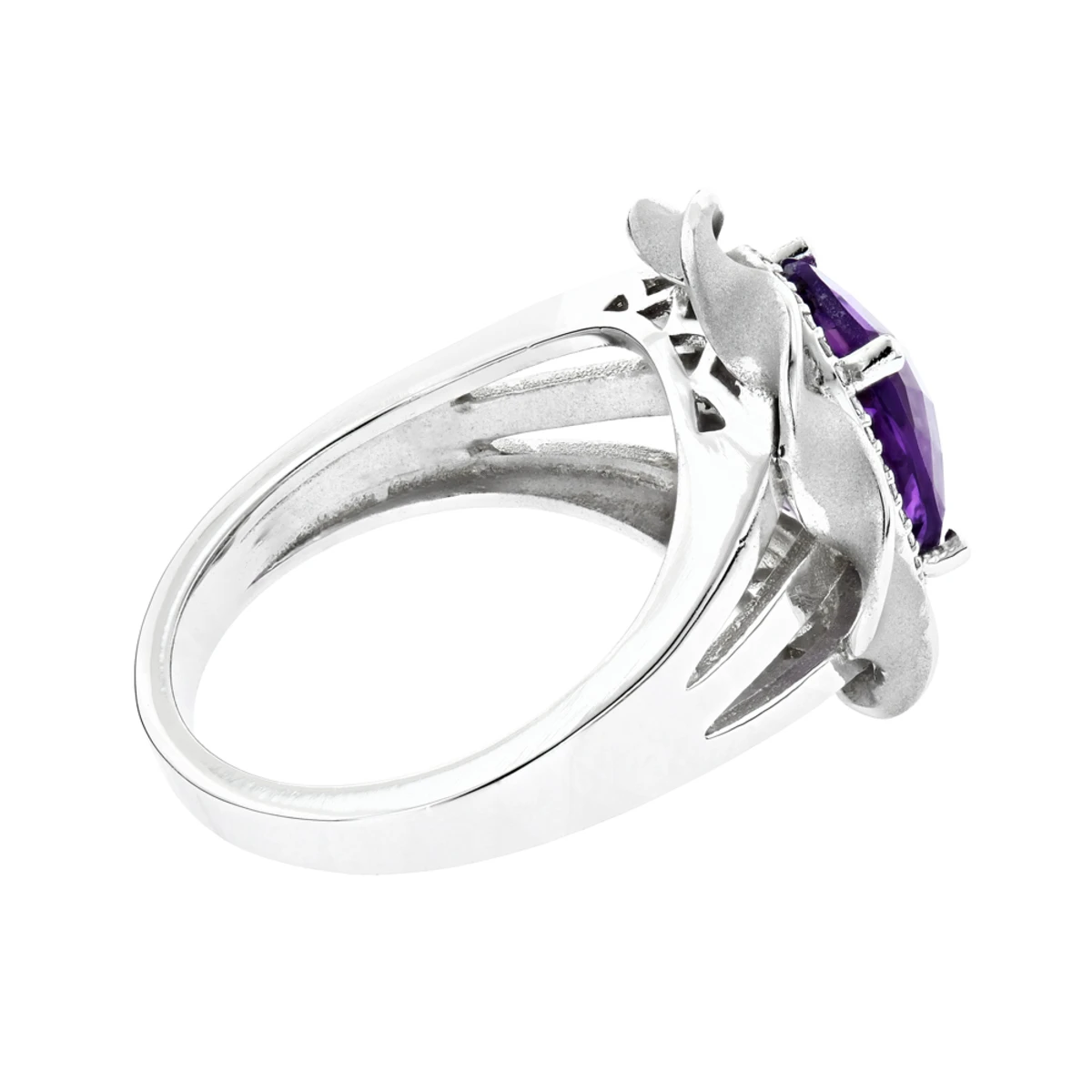 14K White Gold Amethyst Diamond Flower Ring 0.13ct 6 14K White Gold Amethyst Diamond Flower Ring 0.13ct - Image 4