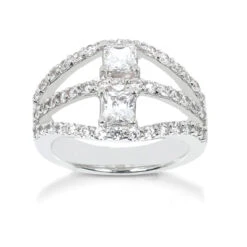 Platinum Women's Diamond Ring 1.70ct